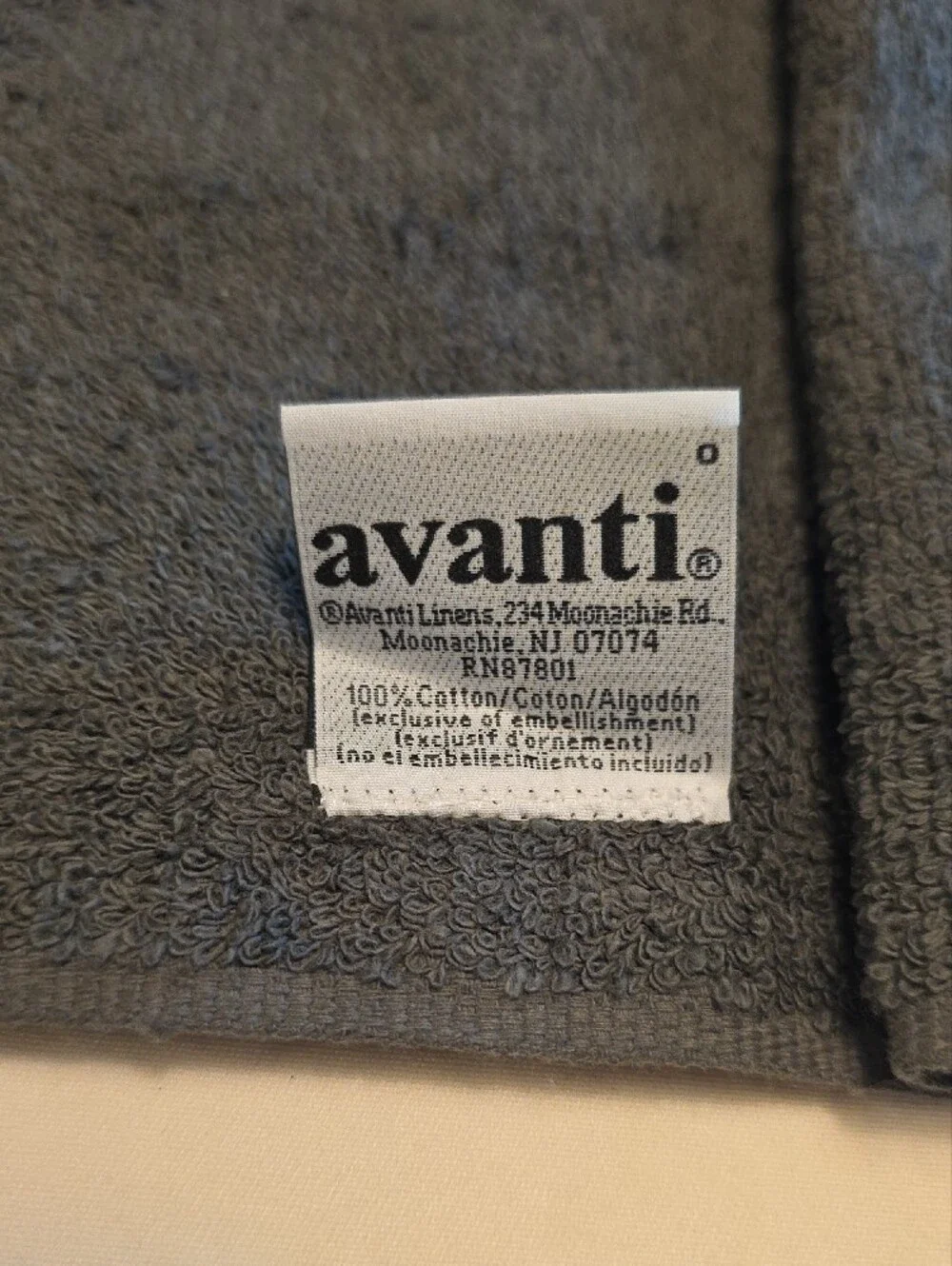 2 Avanti Gray Textured Cotton Finger Tip Towels
